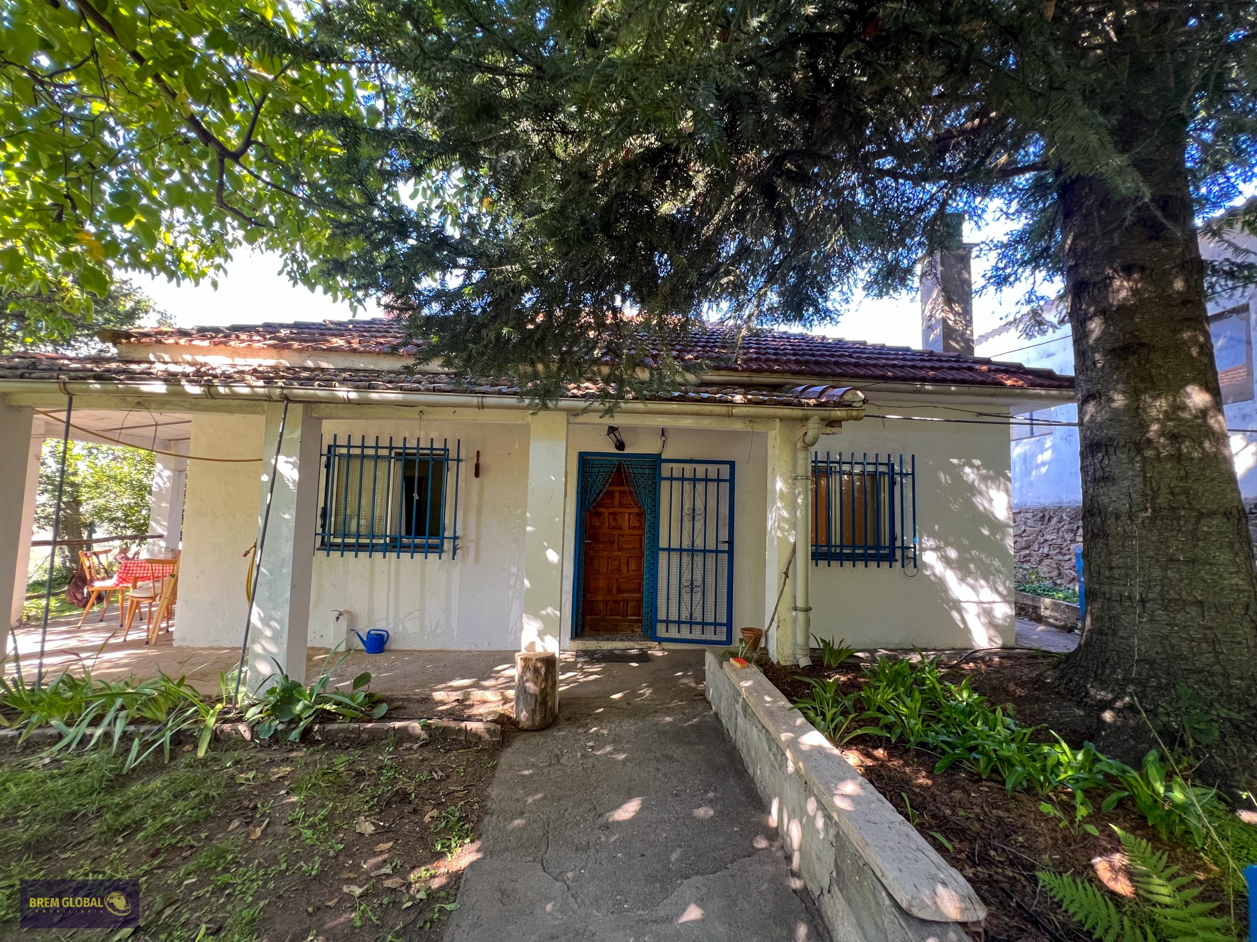 Desde Brem Global Inmobiliaria presentamos acogedora y práctica casa de pueblo en Horcajo de la Sierra.