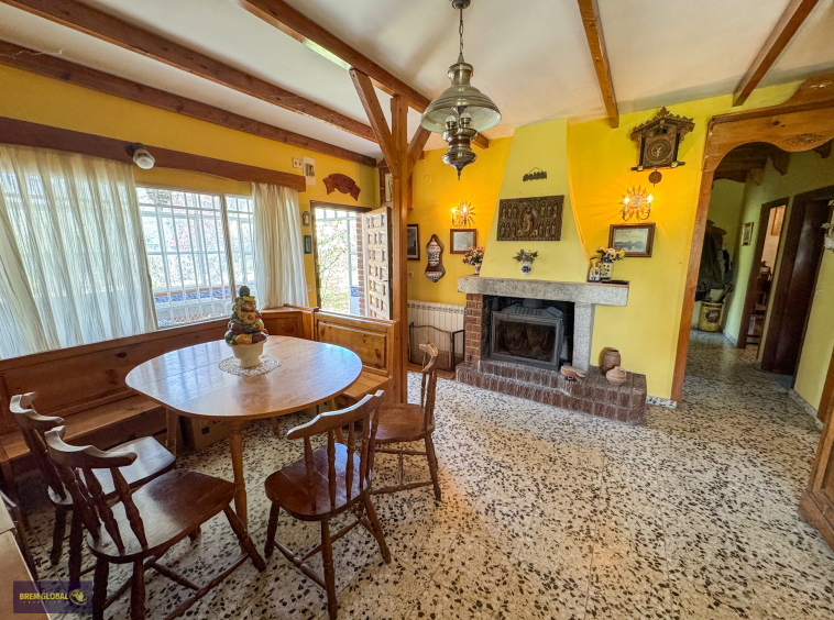 Casa o chalet independiente en venta en Calle del Sauce