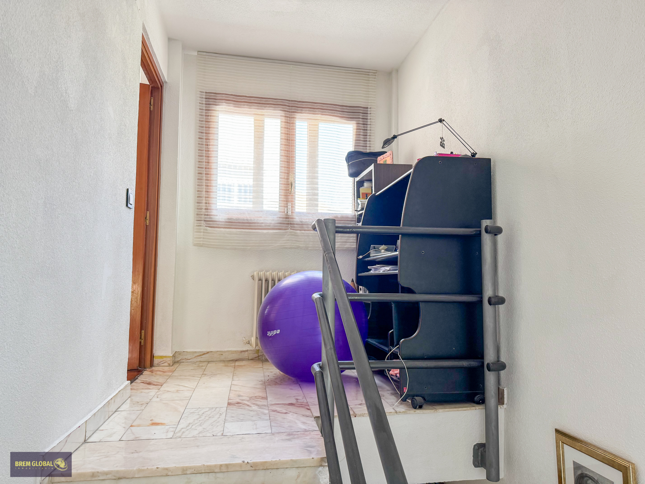 Chalet adosado en venta en Calle Pocito