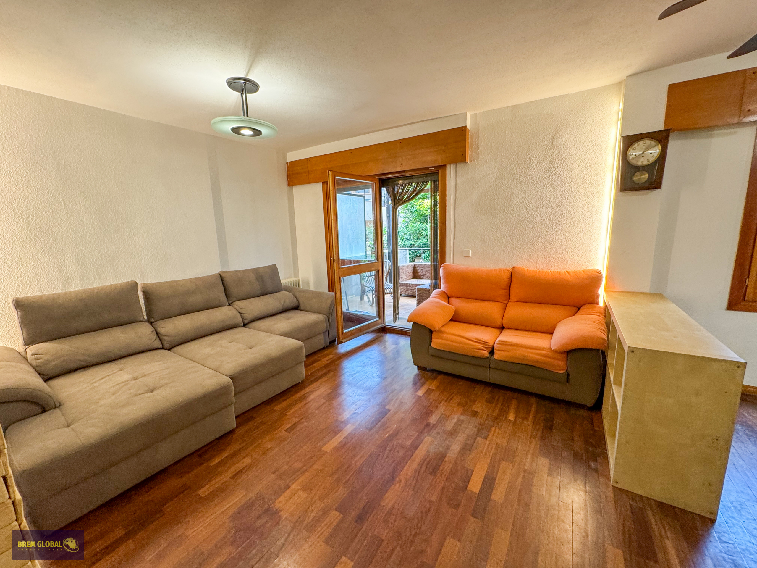 Chalet adosado en venta en Calle Pocito