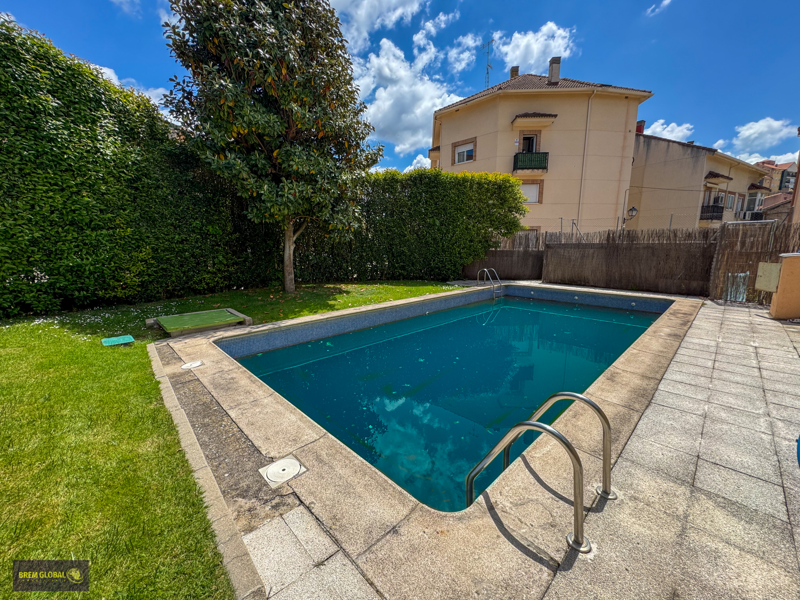 Chalet adosado en venta en Calle Pocito