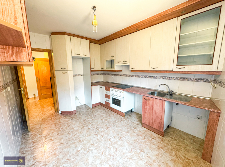 Chalet adosado en venta en Calle de los Mártires