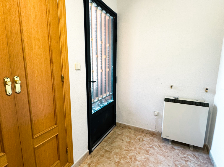 Chalet adosado en venta en Calle de los Mártires