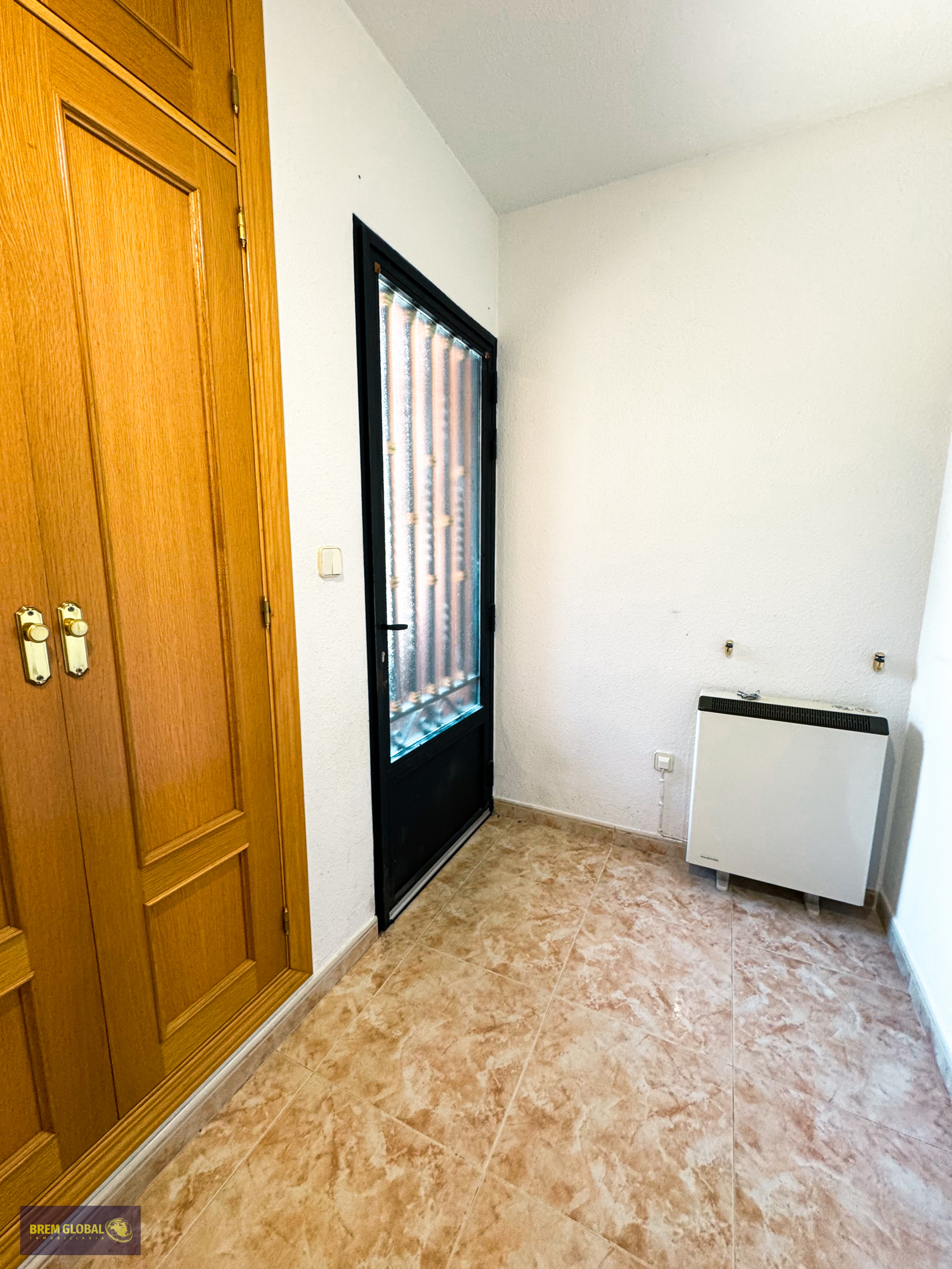 Chalet adosado en venta en Calle de los Mártires