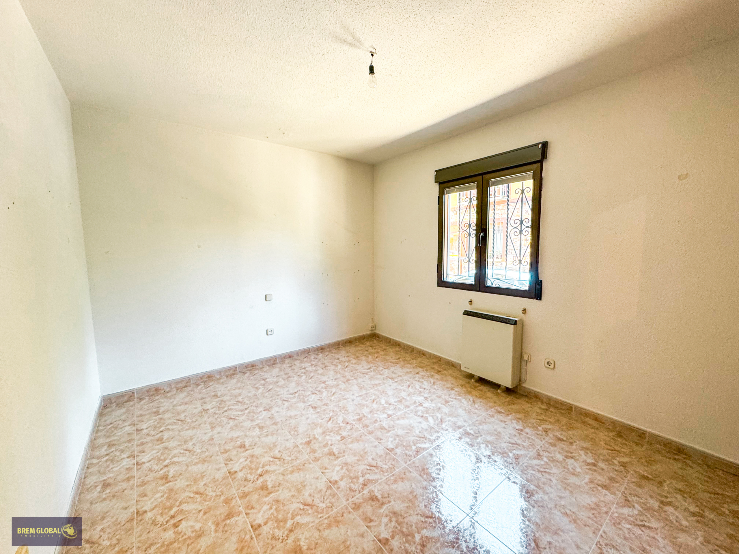 Chalet adosado en venta en Calle de los Mártires