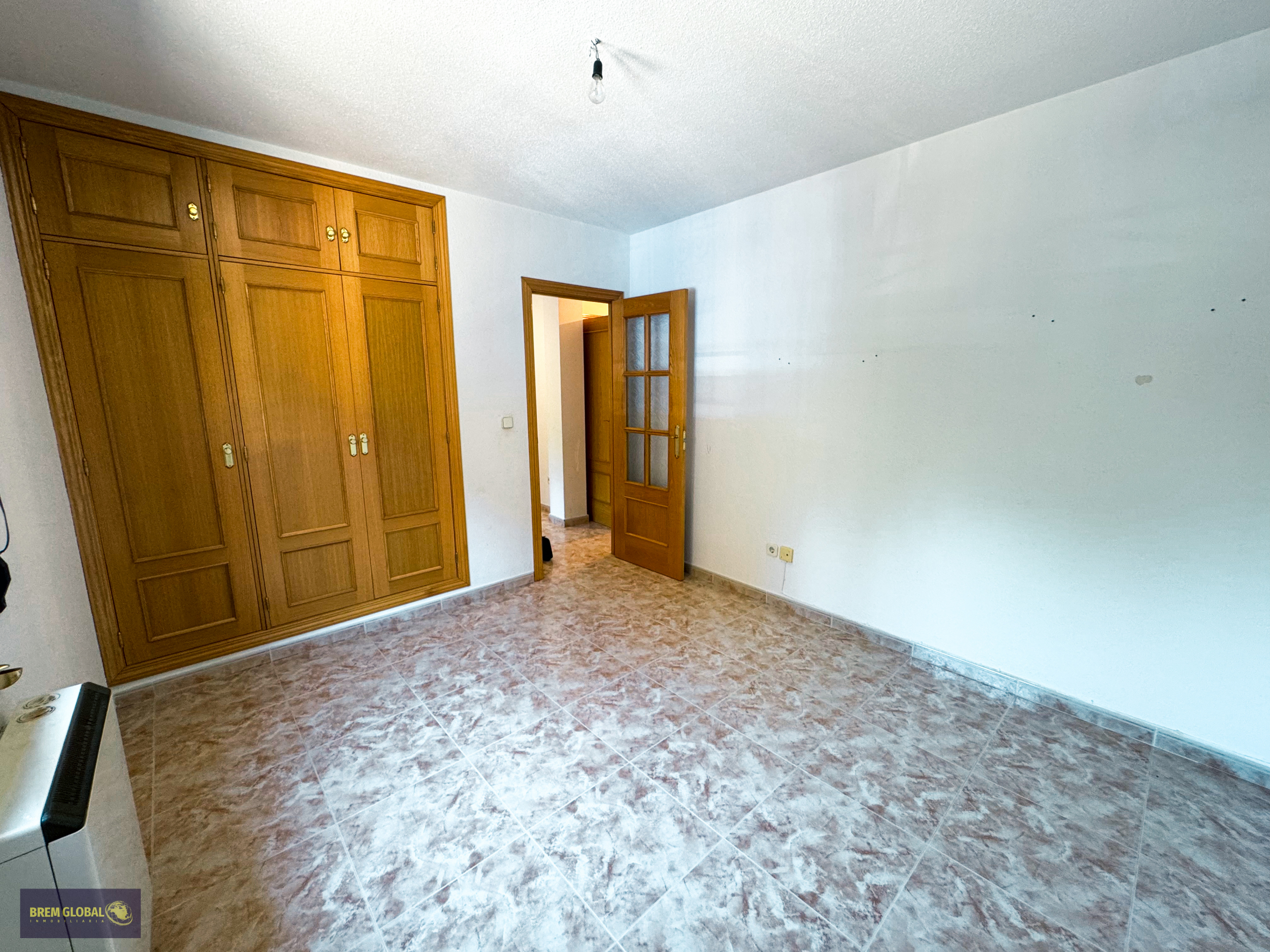 Chalet adosado en venta en Calle de los Mártires