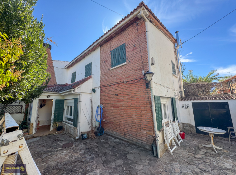 Chalet pareado en venta en Calle Real