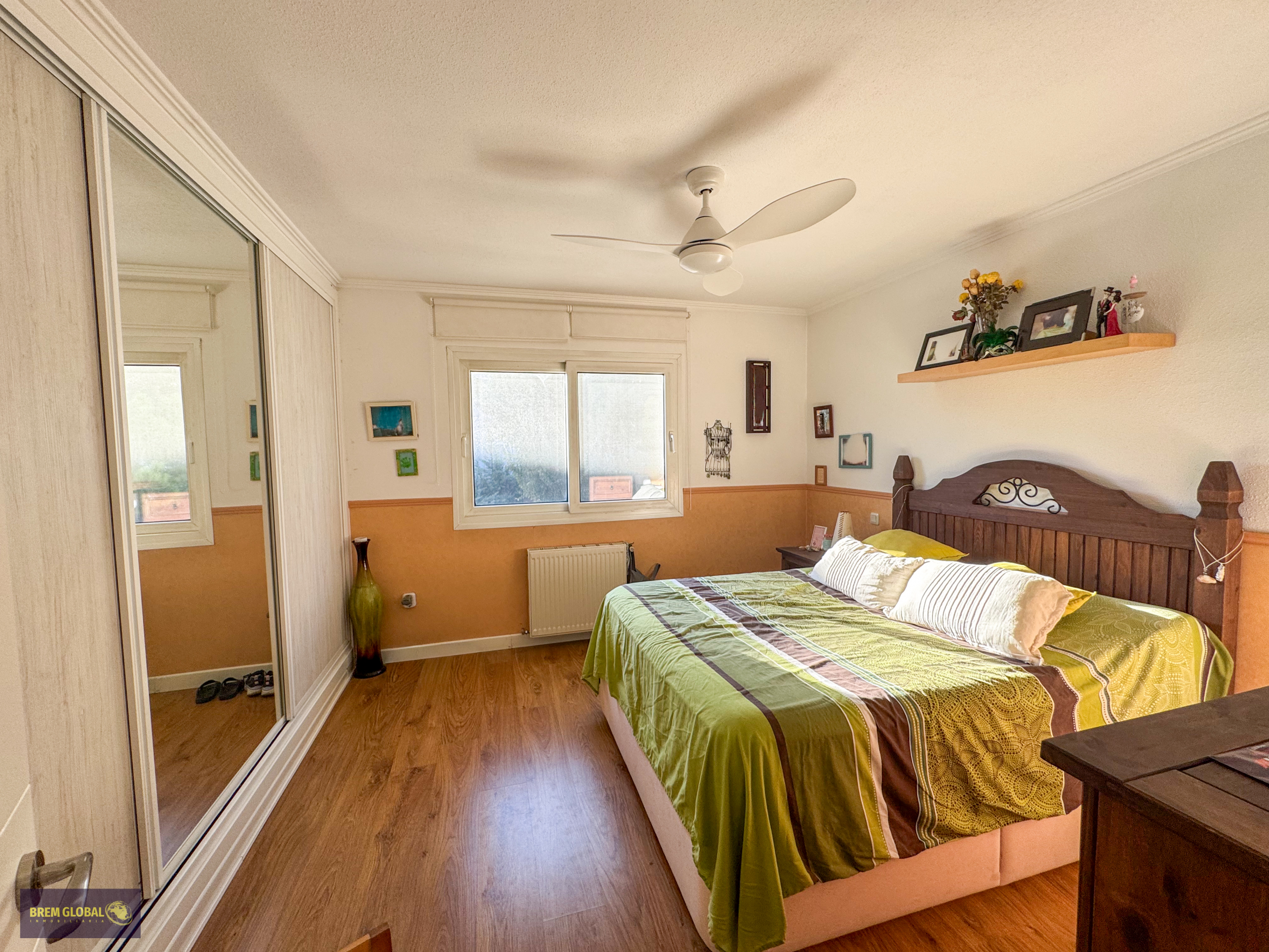 Chalet adosado en venta en Avenida de la Cabrera