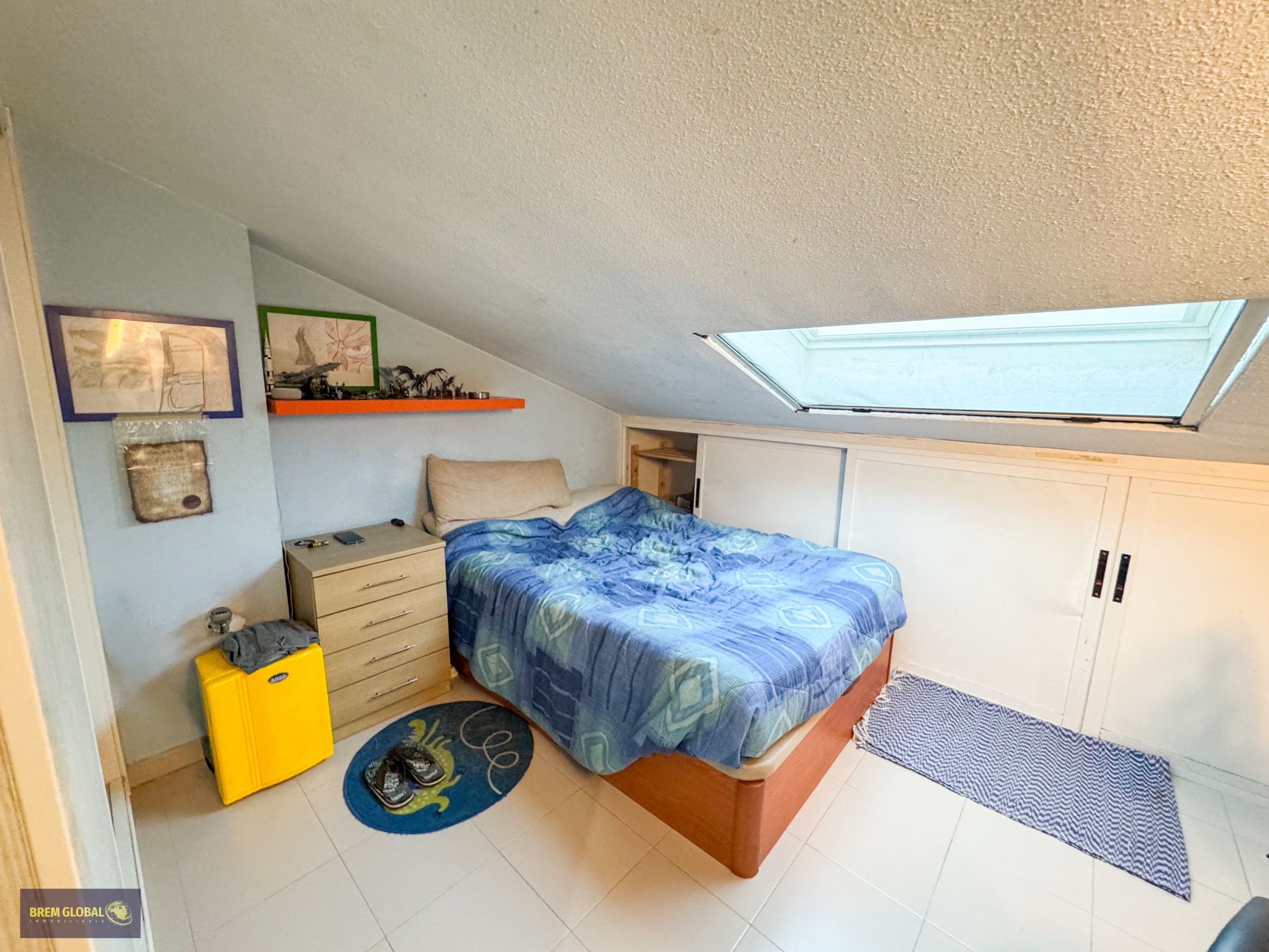 Chalet adosado en venta en Avenida de la Cabrera