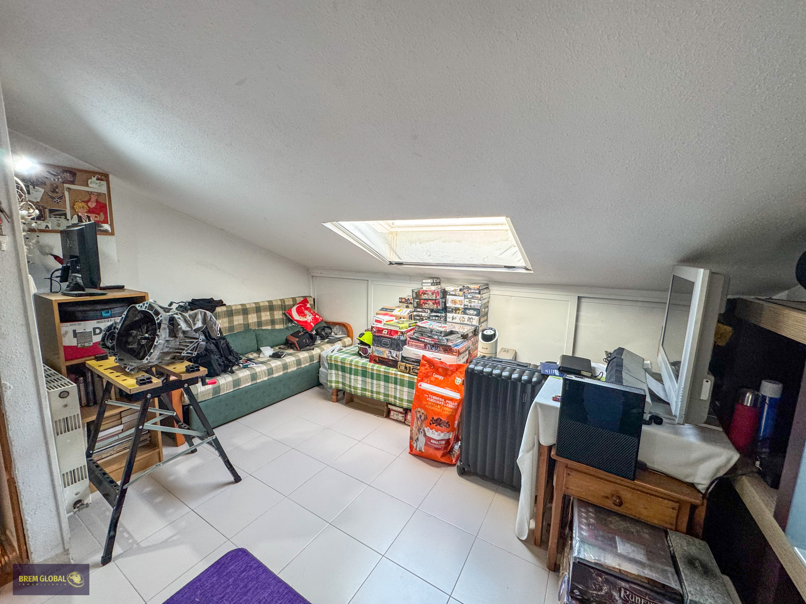 Chalet adosado en venta en Avenida de la Cabrera