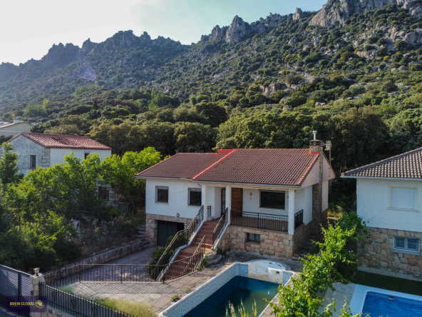 Casa independiente en venta en Calle Sierra Cabrera, La Cabrera: foto 1 de 38