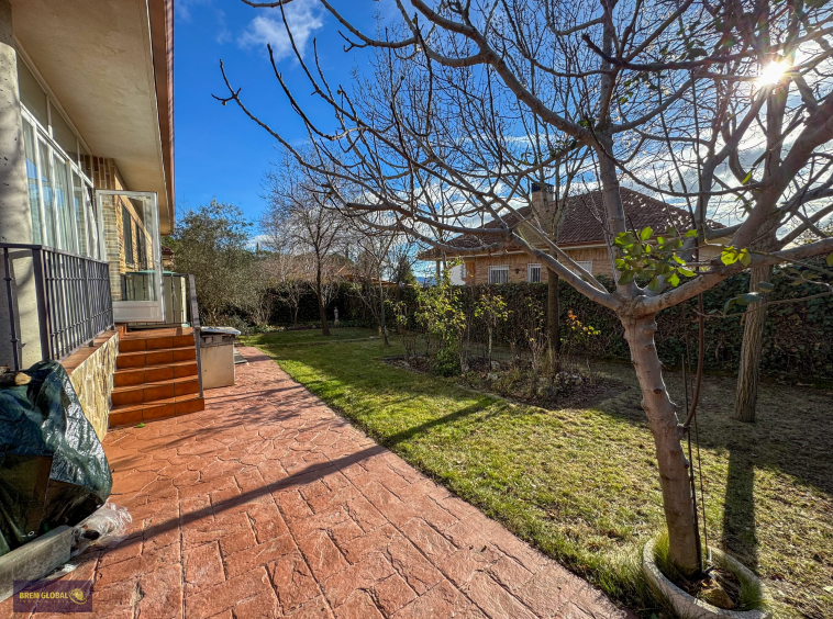 Chalet independiente en venta en Camino a la Estación, Lozoyuela: foto 18 de 47