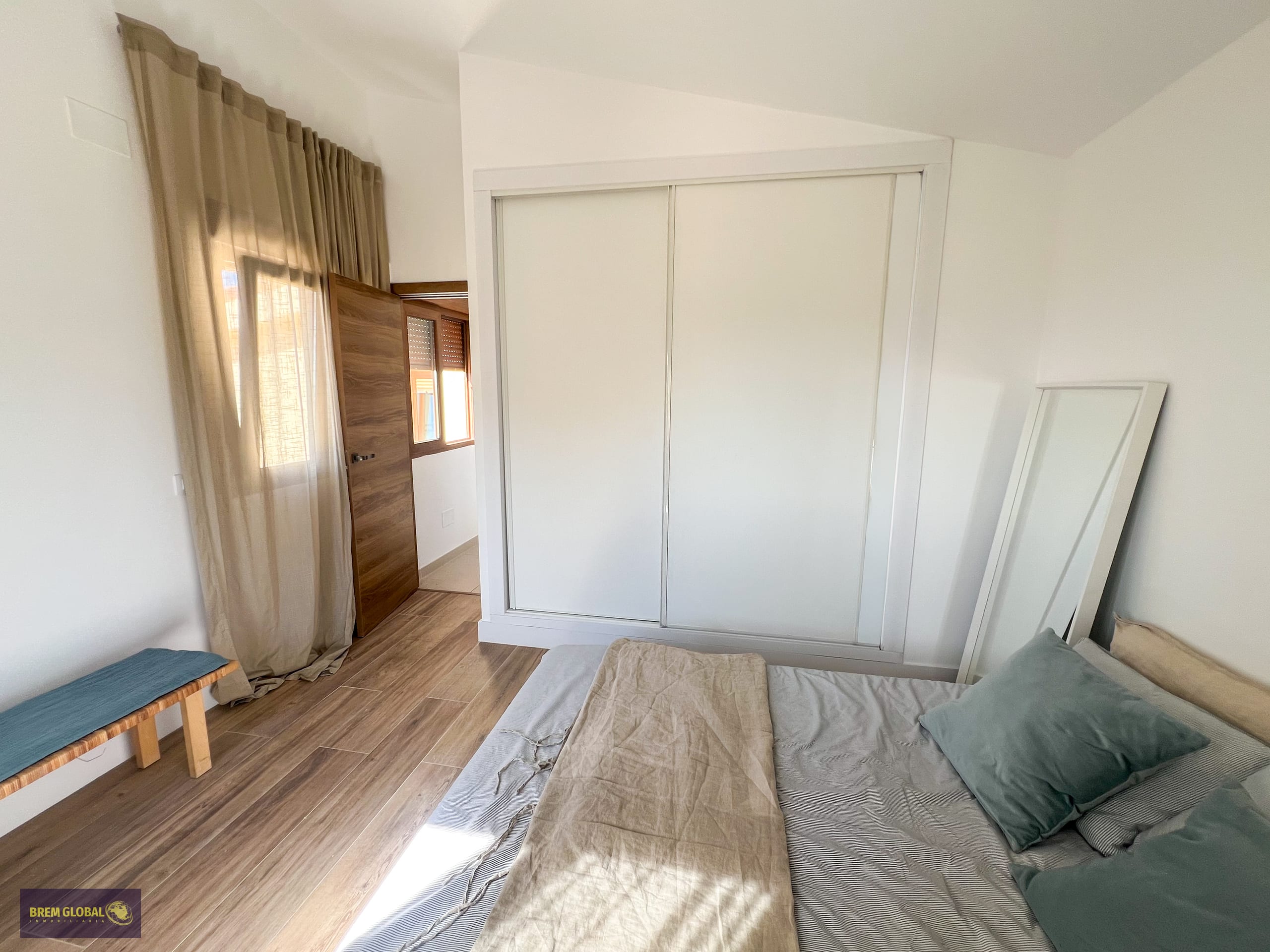Chalet independiente en venta en Lozoyuela: foto 14 de 59