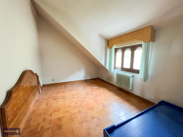 Chalet independiente en venta en Requebradero, Bustarviejo: foto 1 de 59