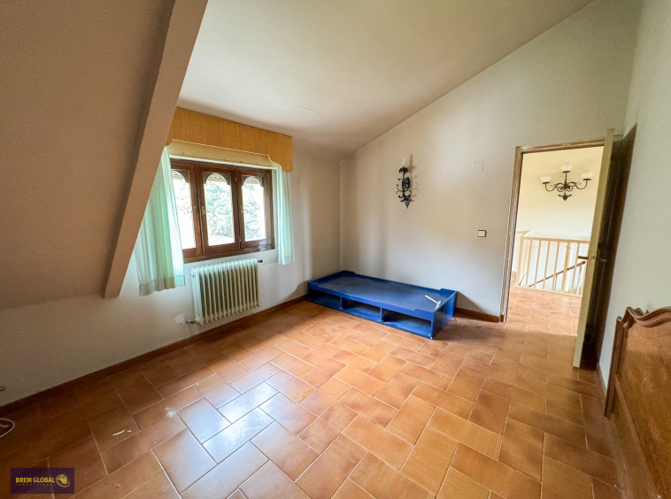 Chalet independiente en venta en Requebradero, Bustarviejo: foto 4 de 59