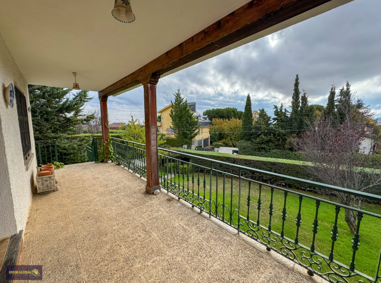 Chalet independiente en venta en Requebradero, Bustarviejo: foto 35 de 59