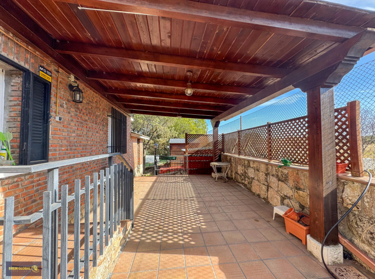 Chalet independiente en venta en Urbanización La Rabosera, La Cabrera: foto 16 de 57