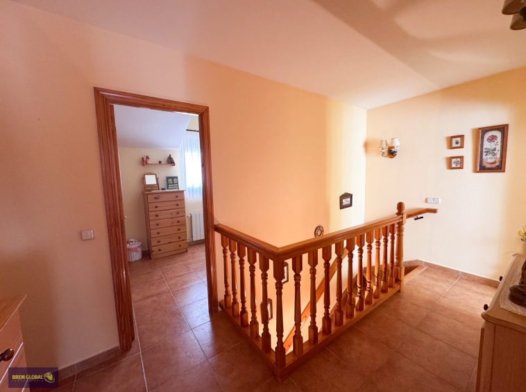 Chalet pareado en venta en Calle Costa Rica, La Cabrera: foto 10 de 51