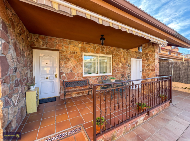 Chalet pareado en venta en Calle Costa Rica, La Cabrera: foto 48 de 51