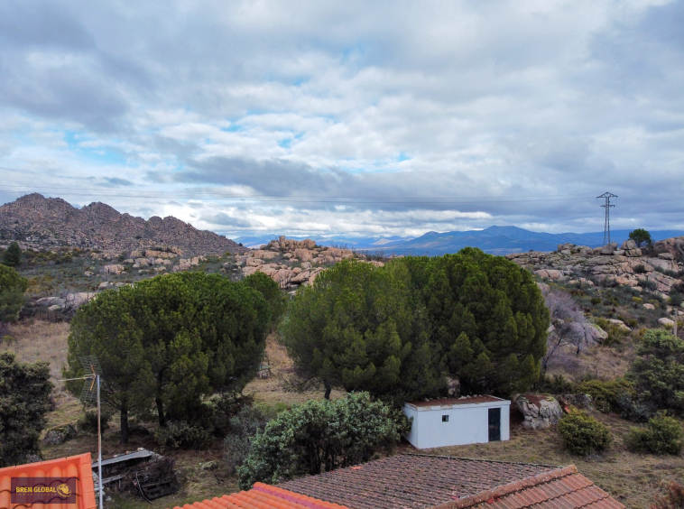 Chalet pareado en venta en Pradera del Amor, El Berrueco: foto 2 de 53