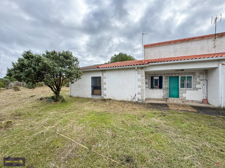 Chalet pareado en venta en Pradera del Amor, El Berrueco: foto 42 de 53