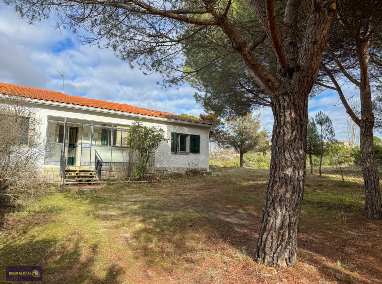 Chalet pareado en venta en Pradera del Amor, El Berrueco: foto 48 de 53