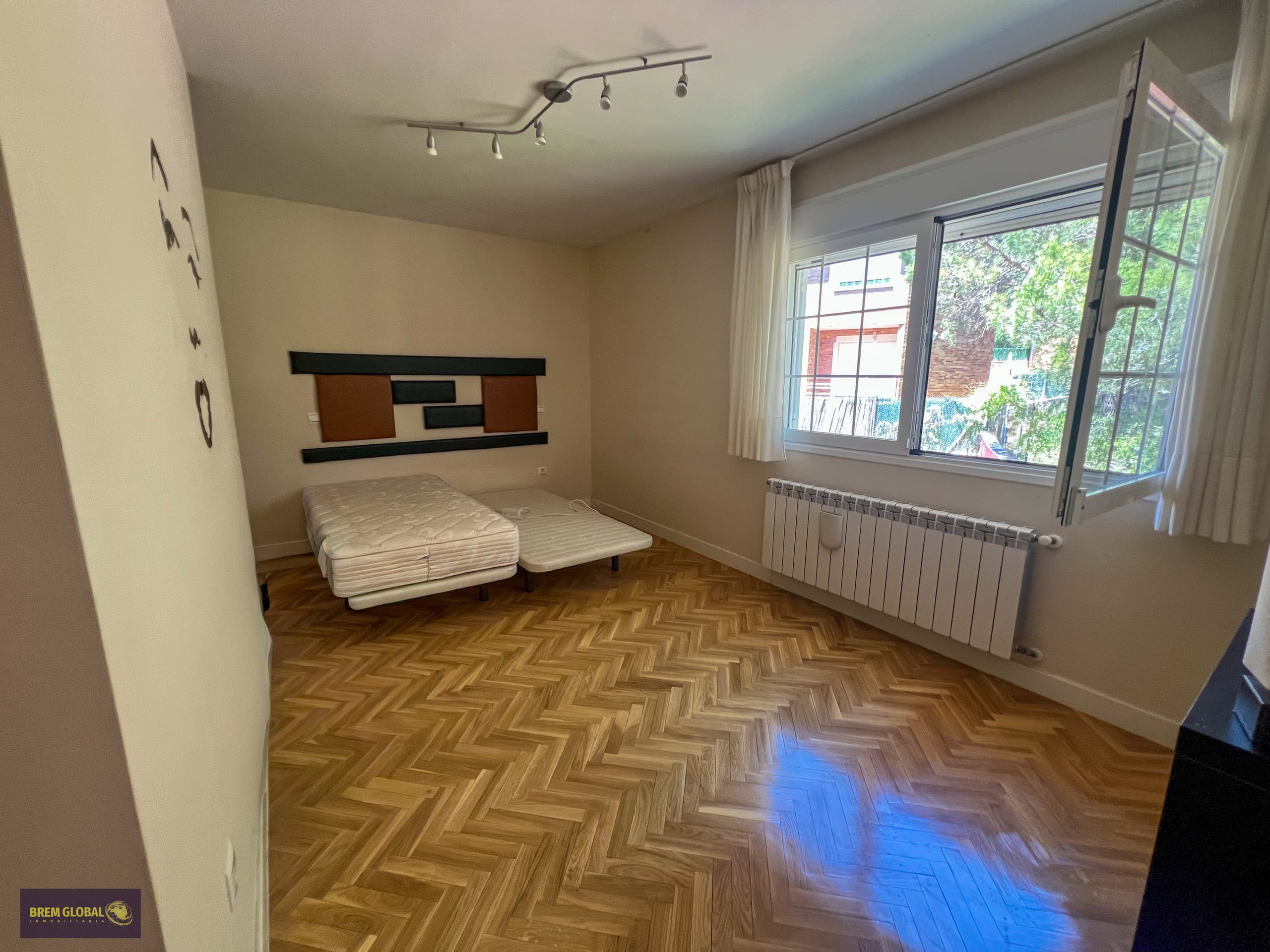 Chalet pareado en venta en Urbanización El Enclave II, Valdemanco: foto 35 de 75