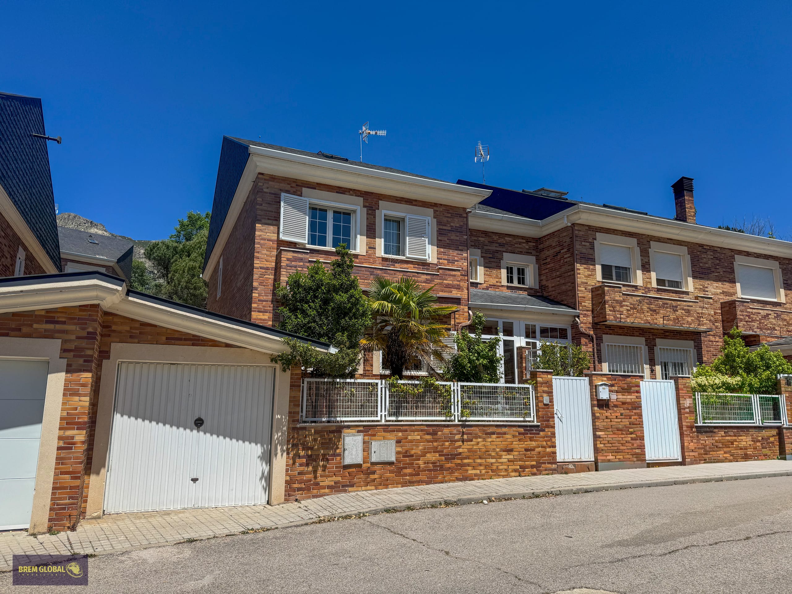 Chalet pareado en venta en Urbanización El Enclave II, Valdemanco: foto 64 de 75